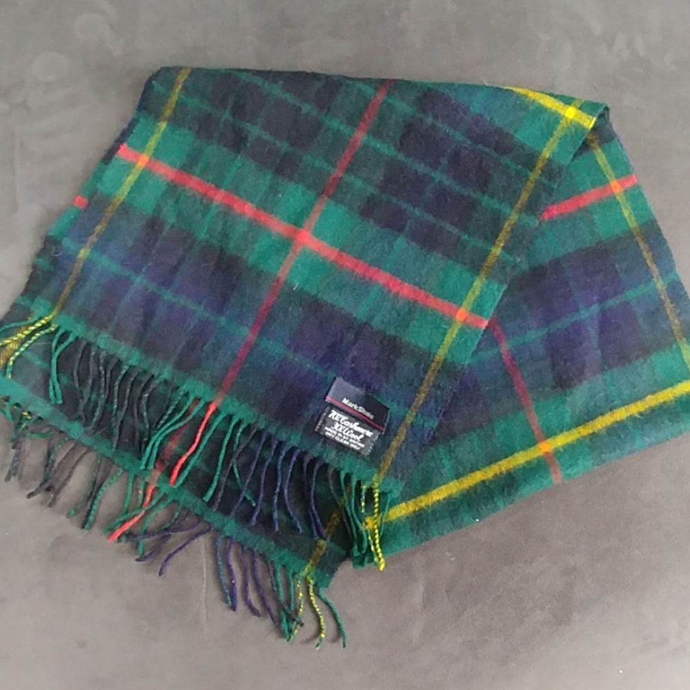 VTG Mark Shale Green plaid tartan wool scarf